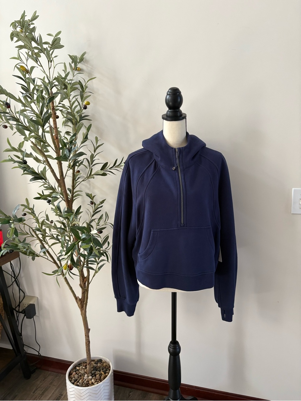 Lululemon half zip scuba hoodie night sea color Size M/L